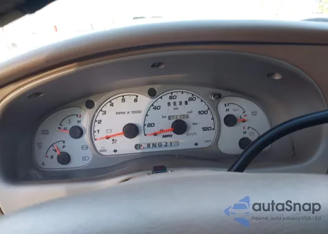 2002 Ford Explorer Sport Trac z USA, uszkodzony, nr VIN 1FMZU67E52UC62331